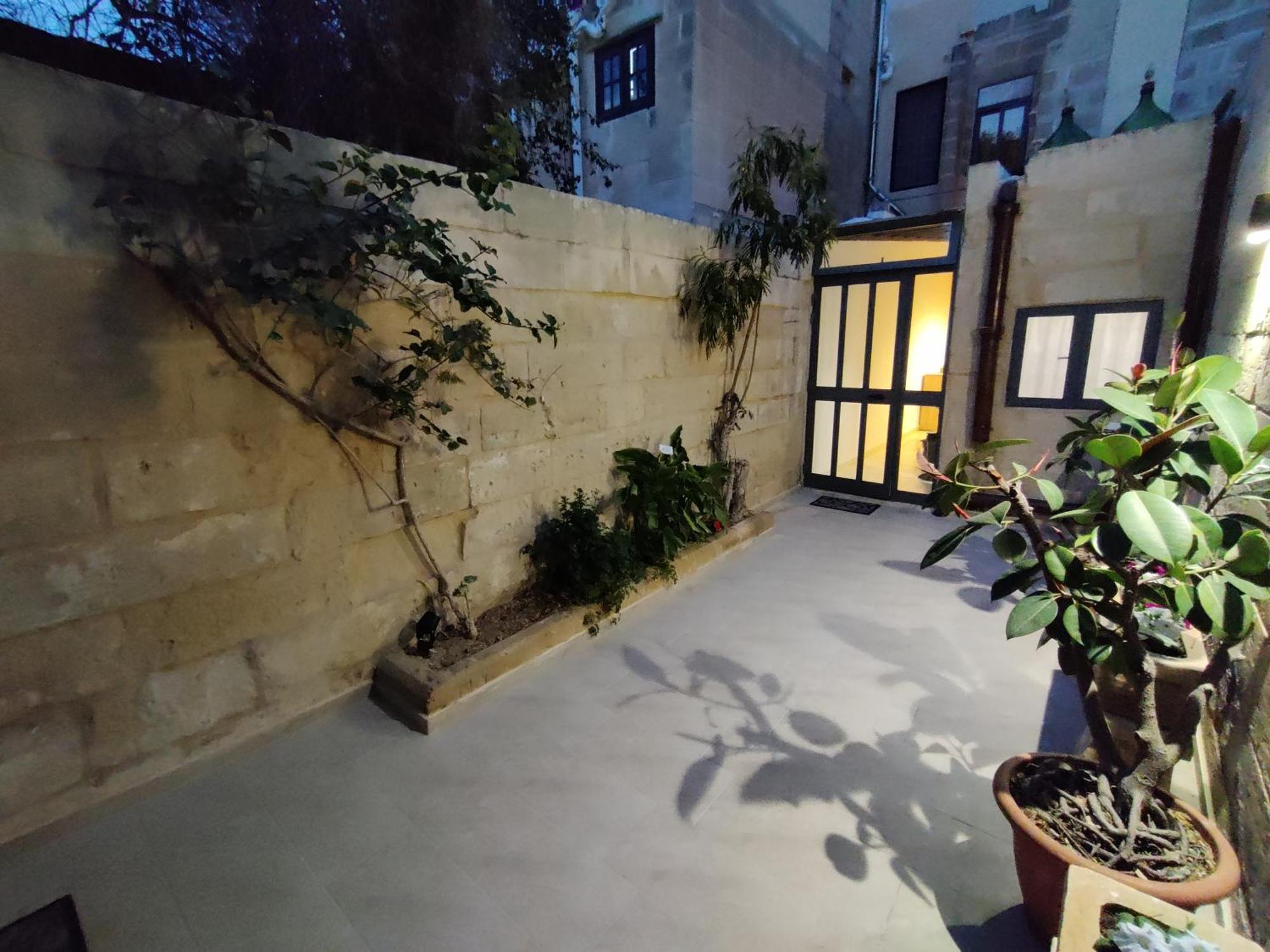 Peaceful Traditional Maltese Townhouse * Luqa